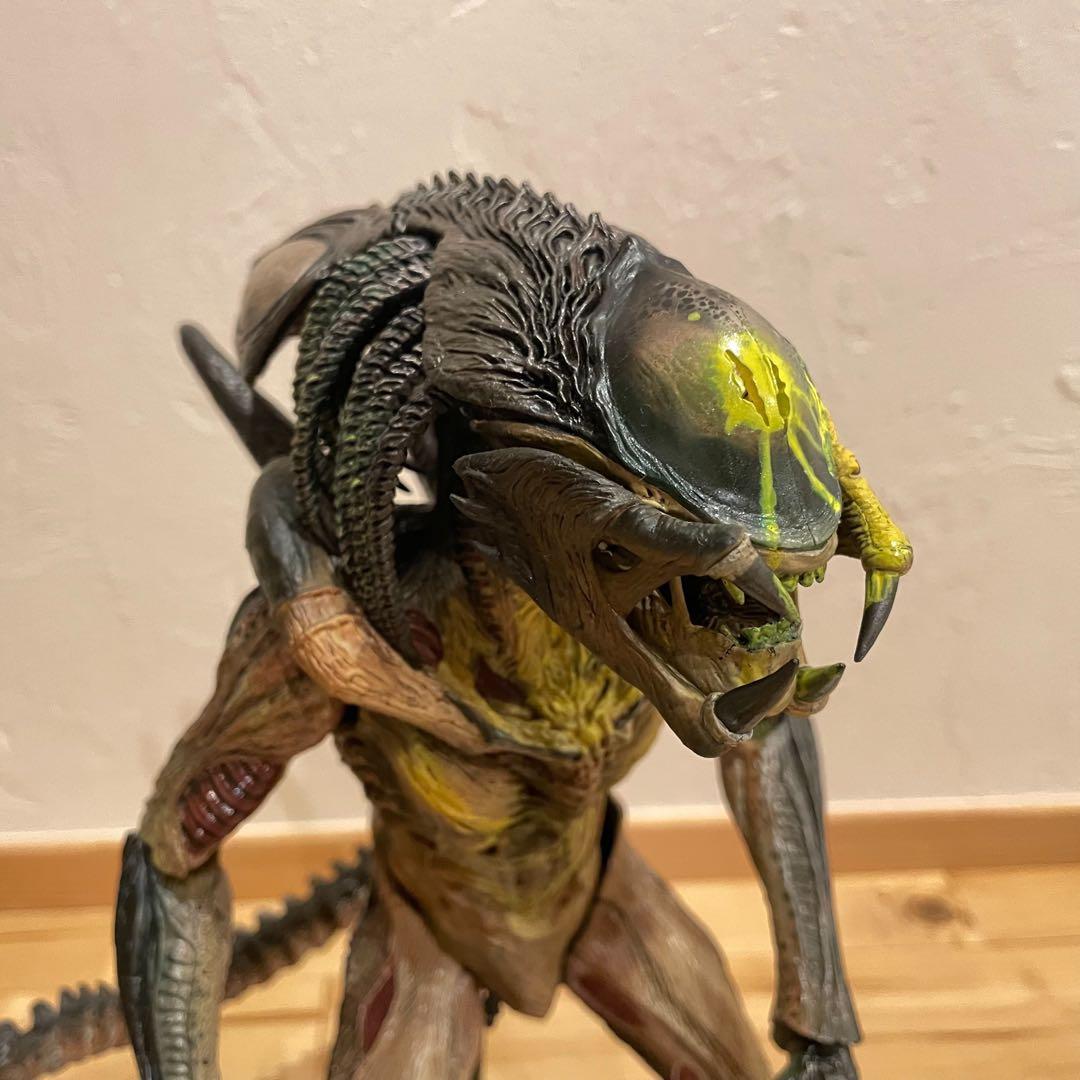 超希少‼️プレデリアン 1/6 ダメージ版 ホットトイズ ムービーマスターピース