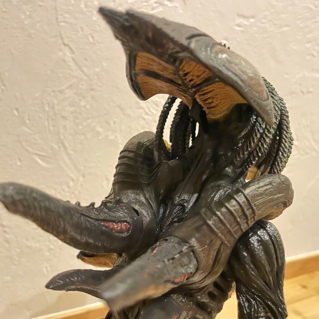 超希少‼️プレデリアン 1/6 ダメージ版 ホットトイズ ムービーマスターピース