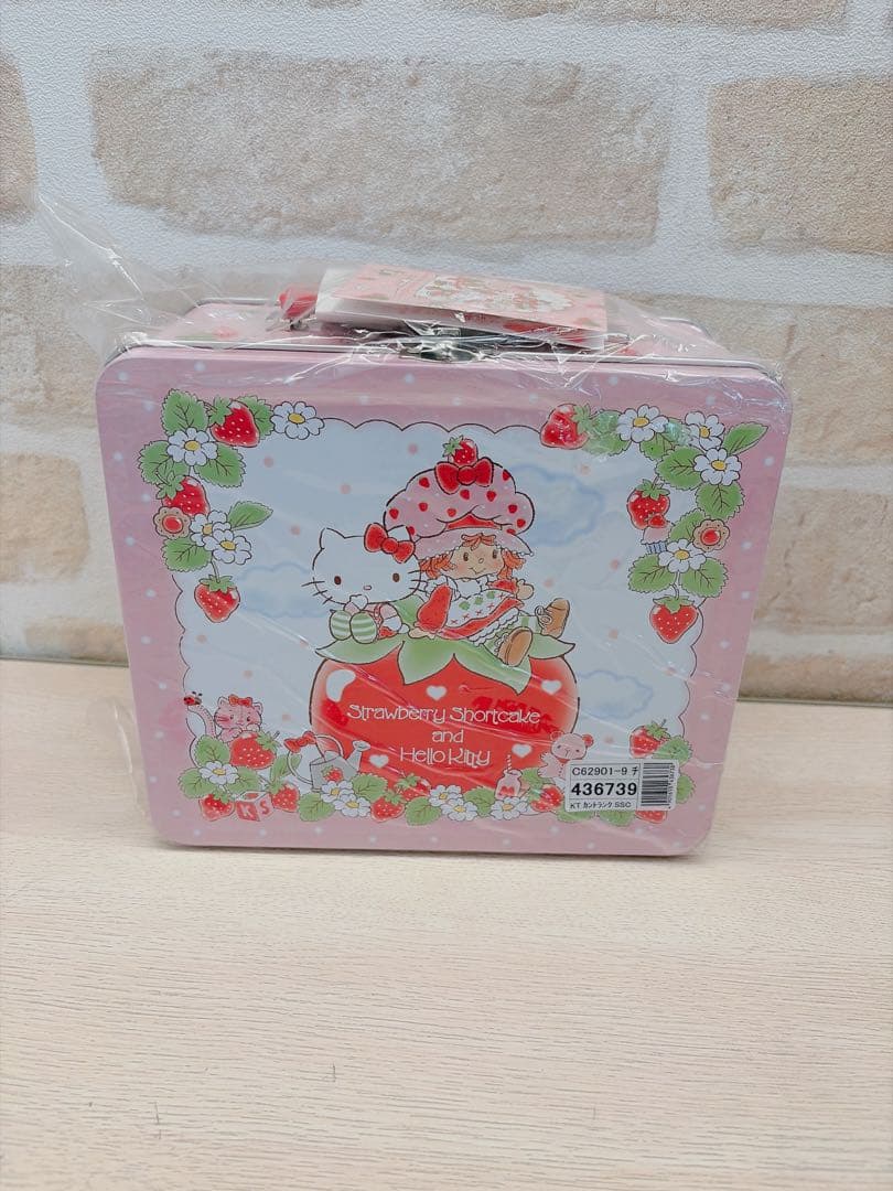 激レア‼️サンリオ ハローキティー ストロベリーショートケーキ コラボ 3点セット