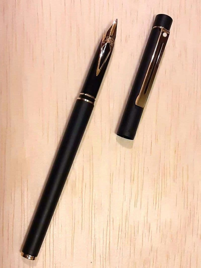 SHEAFFERシェーファー　万年筆　タルガ　マットブラック23ＫGOLD
