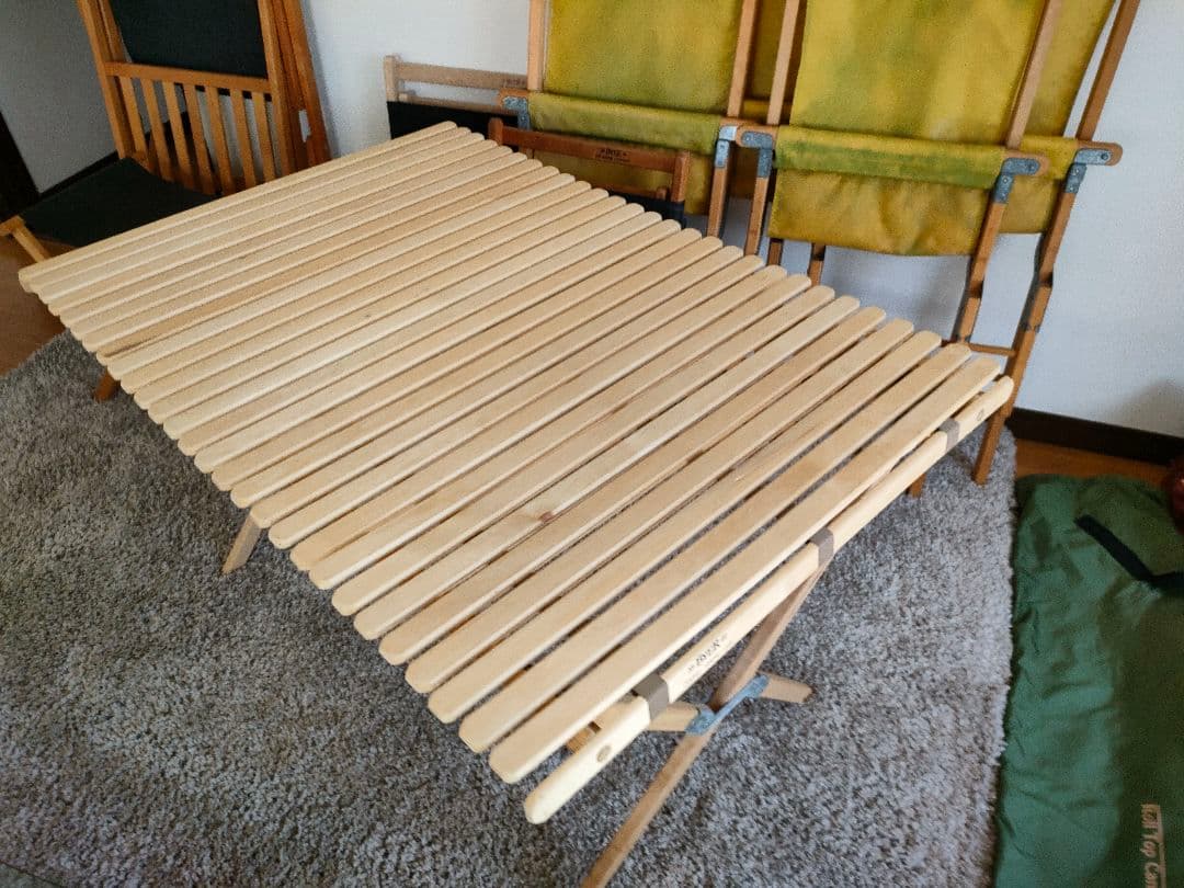 Momuです。　木製キャンプテーブル 収納バッグ付き