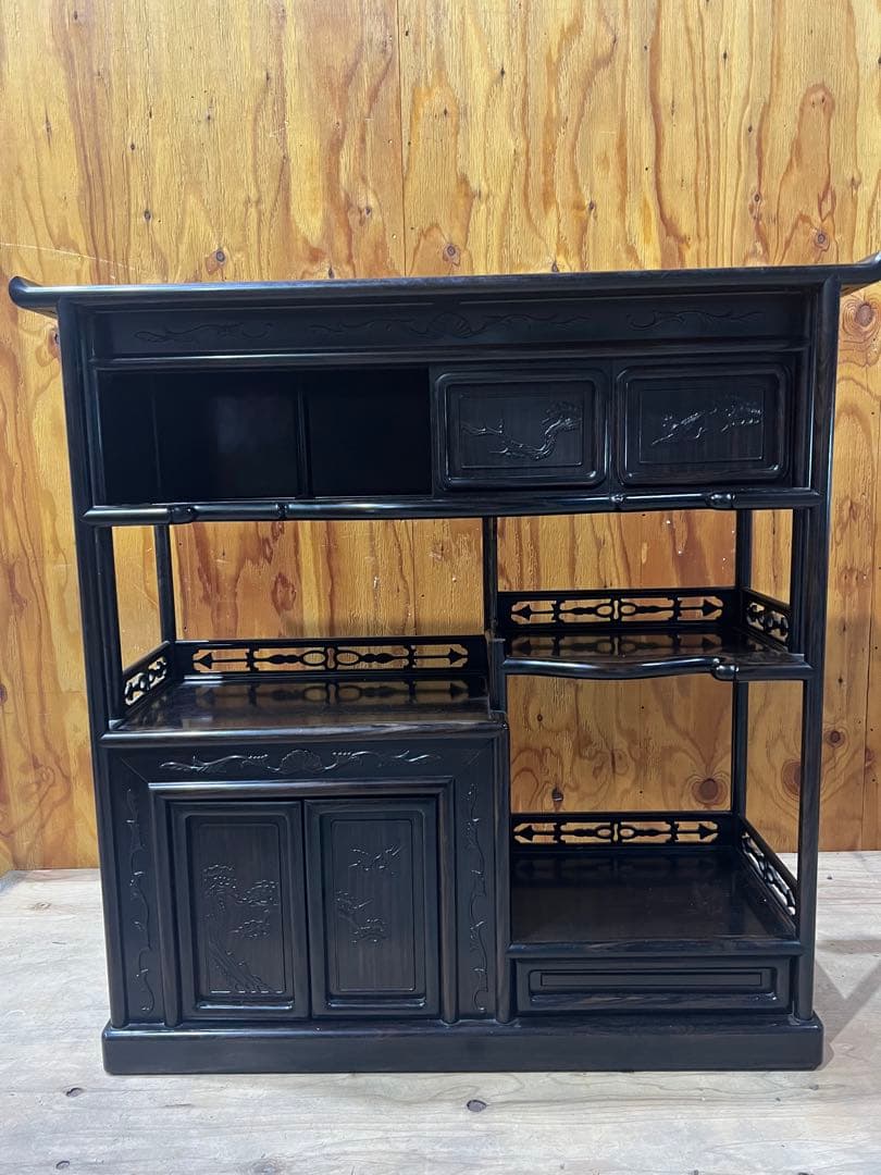 （13）船橋より出品　　唐木家具 紫檀 茶箪笥 飾り棚 中国骨董 唐草透彫り