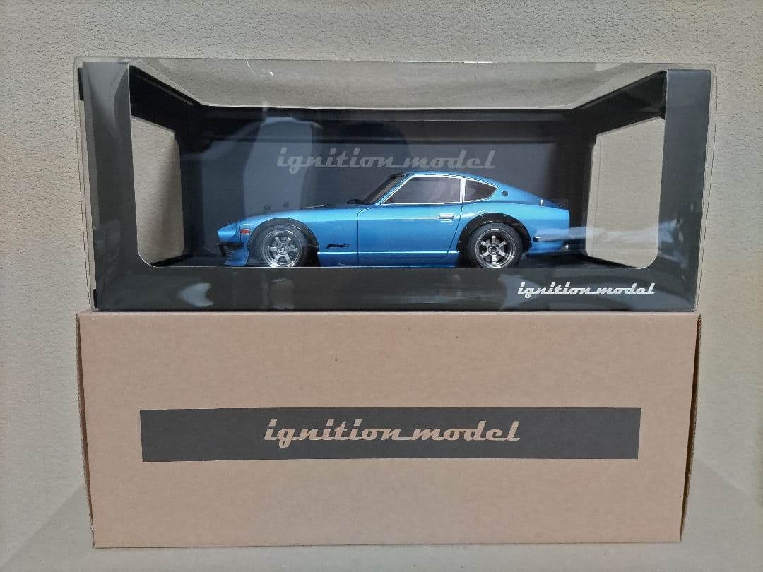 PYOMARO　イグニッションモデル　1/18 FairladyZ