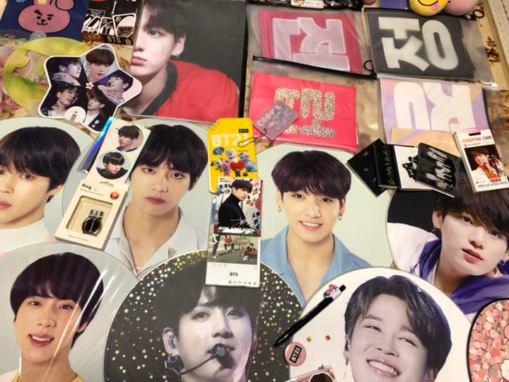 BTS まとめ売り　CD.DVD.うちわなど