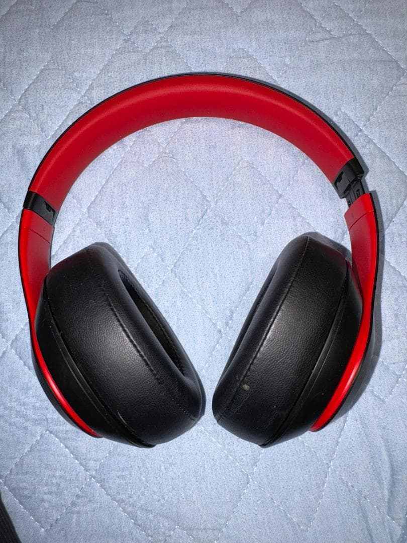 Beats Studio Wireless ブラック/レッド