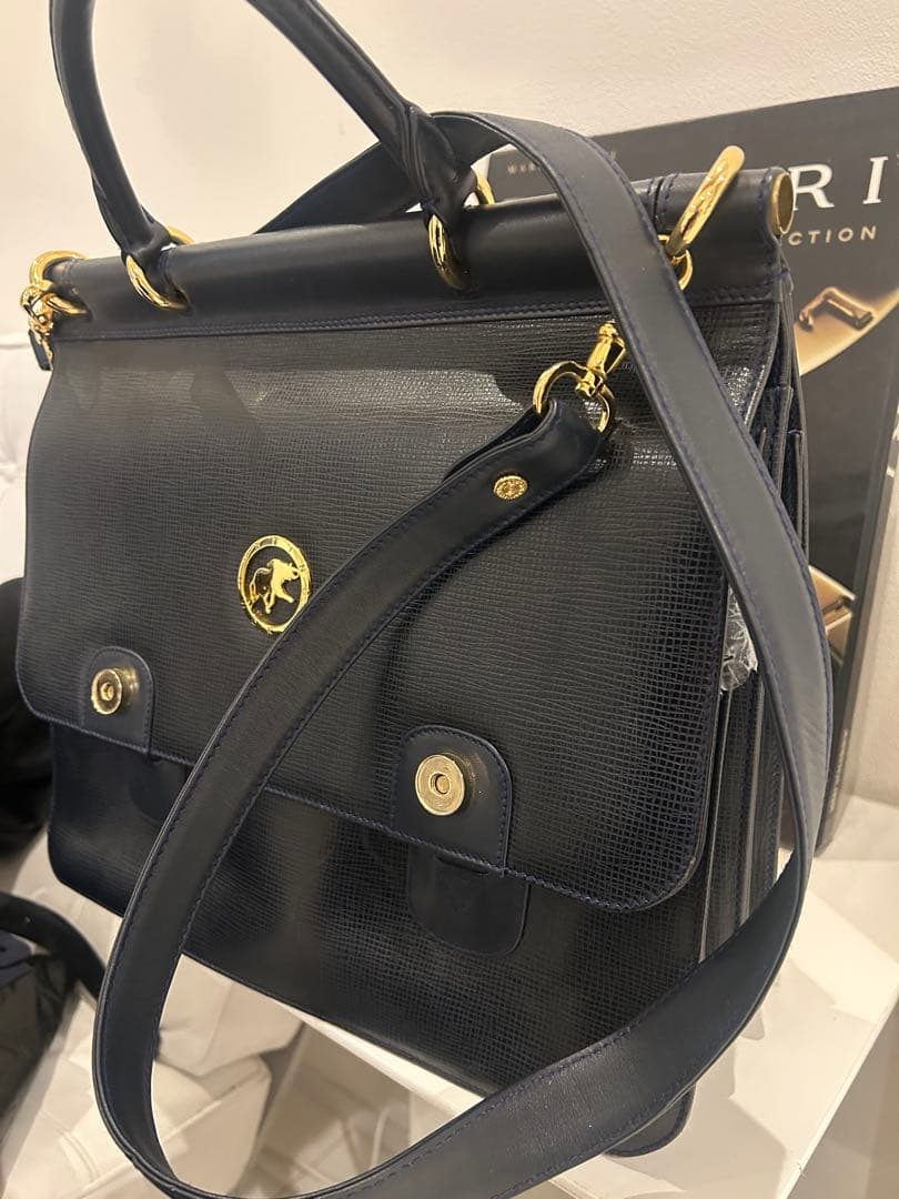 ハンティングワールド　レザー バッグ