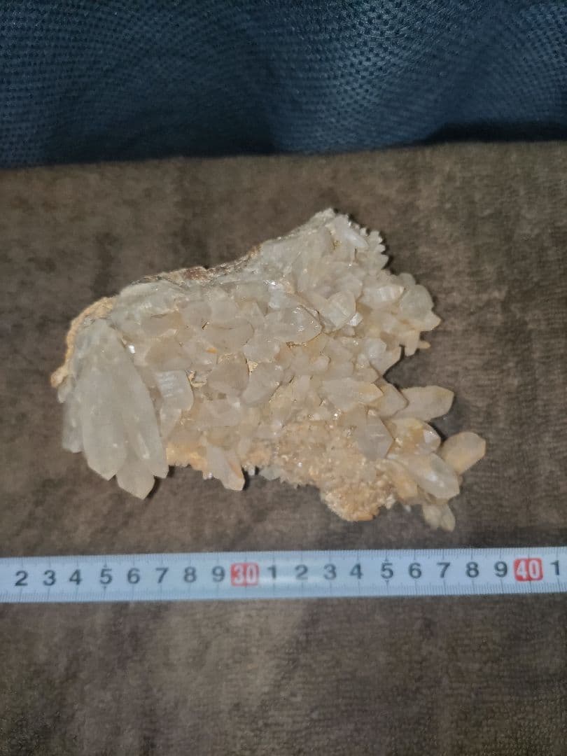 愛媛県西条市産　水晶群晶 3