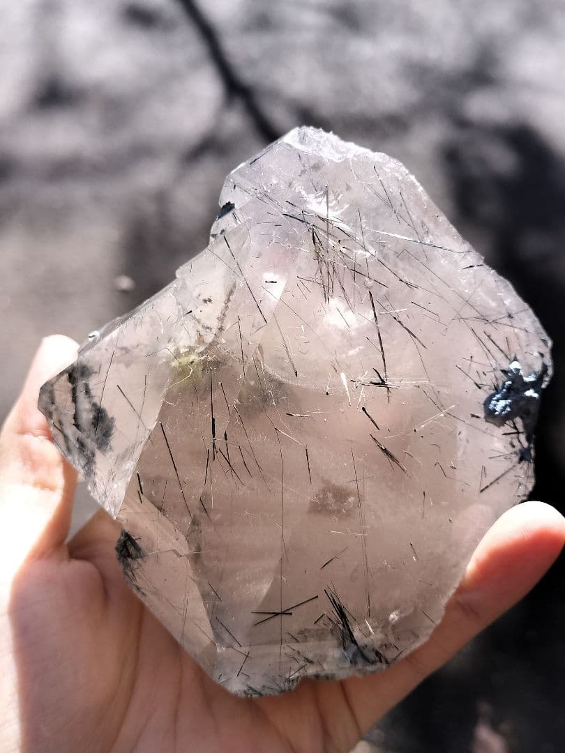 【早いもの勝ち超特価】ブルーザギマウンテンクォーツ　1kg超え