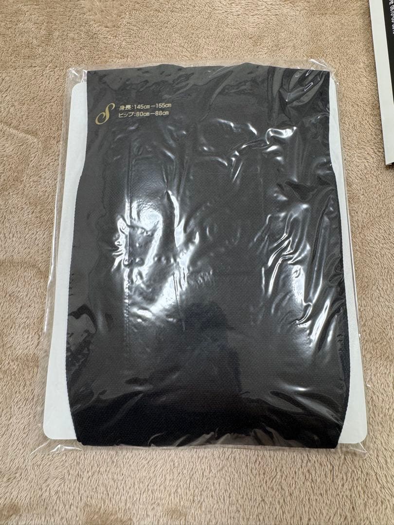 ①新品未使用　ボンボラン　タイツ　ブラック　黒S