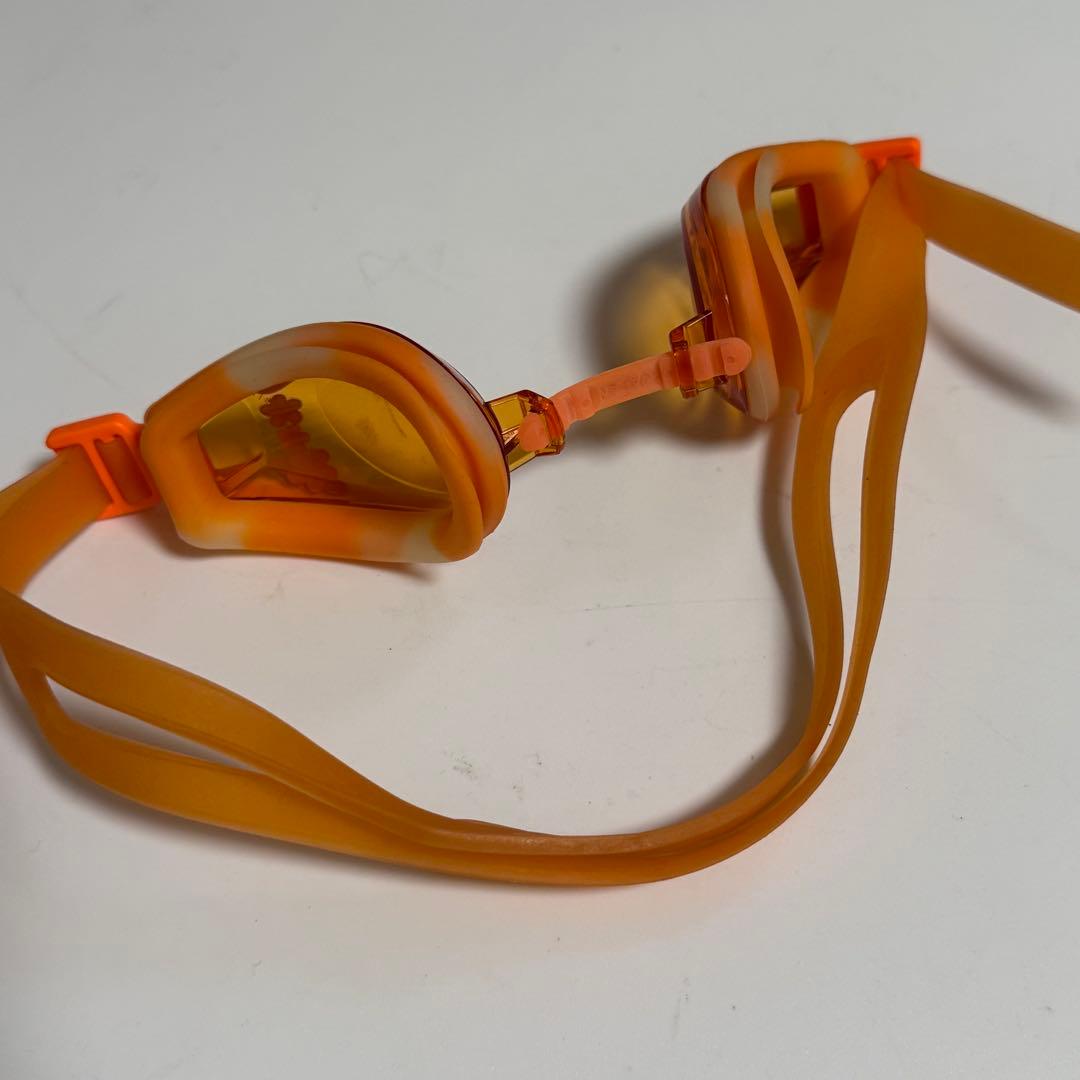 HALLO KITTY ハローキティビニールポーチ バッグ　オレンジ ゴーグル