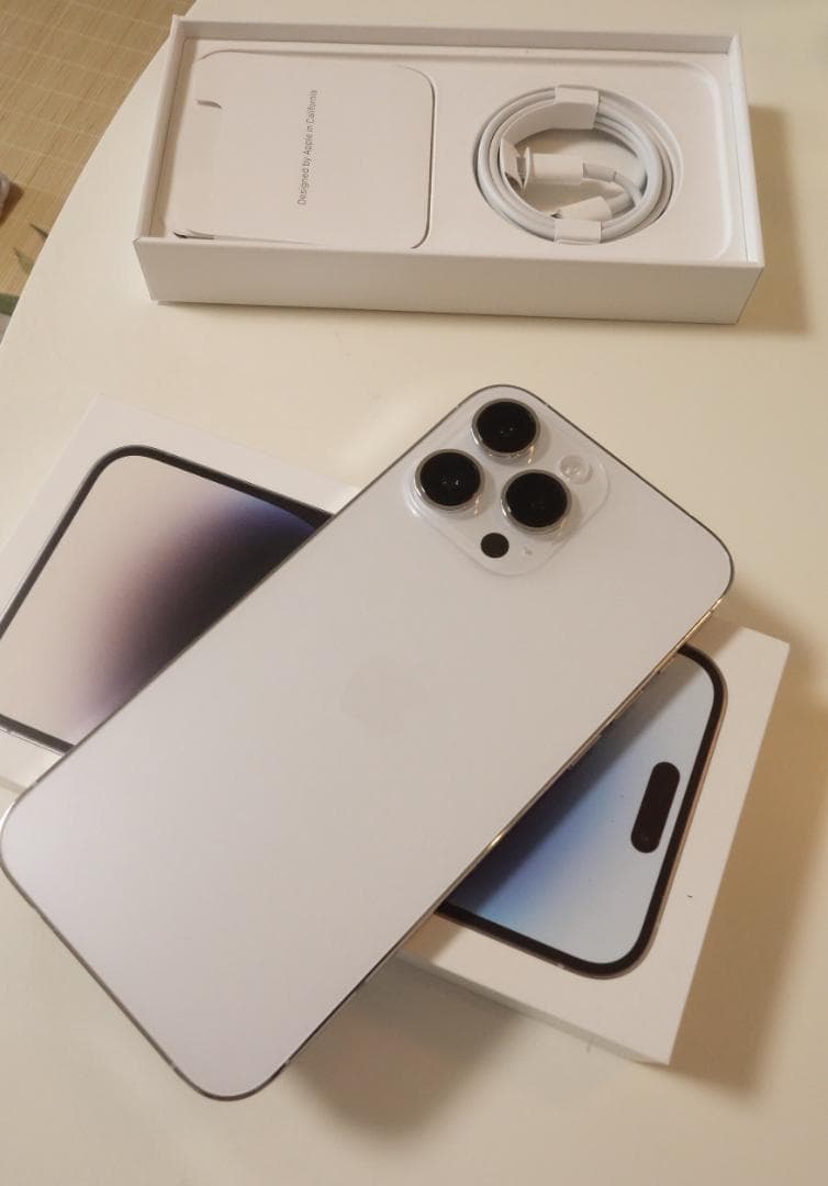 美品 Apple iPhone 14 Pro MAX 512 シルバー おまけ付
