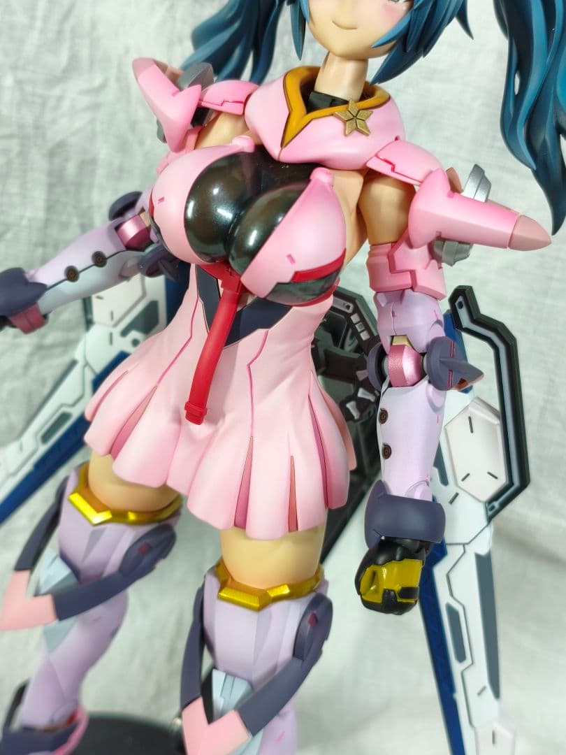 コトブキヤ　ジェネ　グランデスケール　塗装完成品