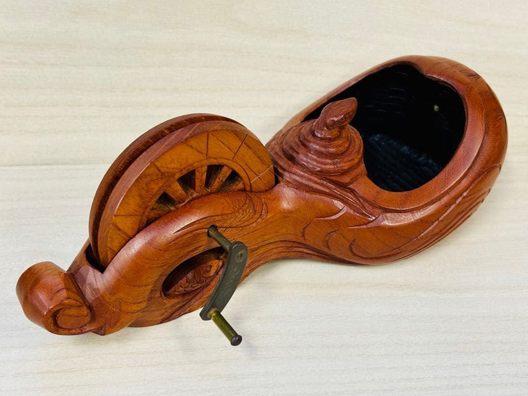 墨壺　成孝作　彫刻師　真保成孝　大工道具　墨壺　墨坪　墨つぼ　すみつぼ　蛇　ヘビ