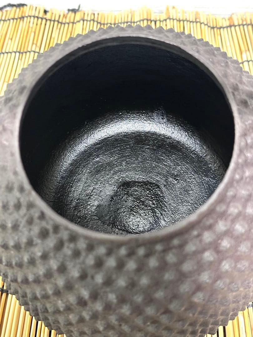 未使用品　山形県　あらい工房　荒井　幹雄作　１８型大アラレ　南部鉄瓶