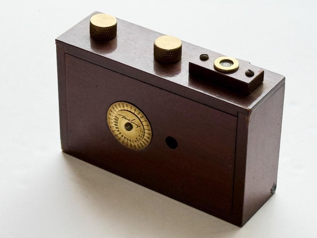 ピンホールカメラ Zero 2000 Deluxe（デラックス）