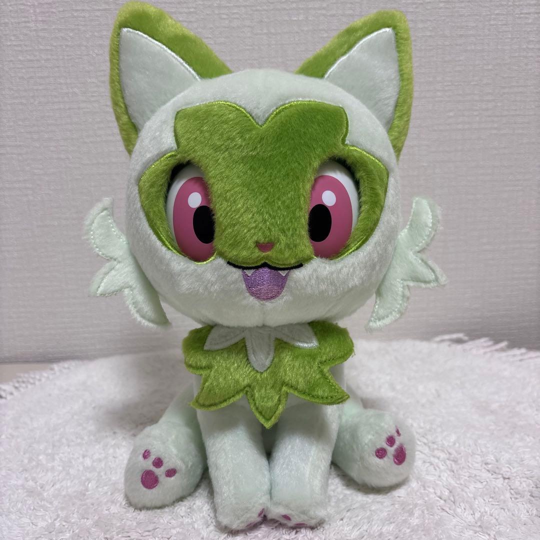 美品　ポケットモンスター なでてみつめてぱちくりニャオハ