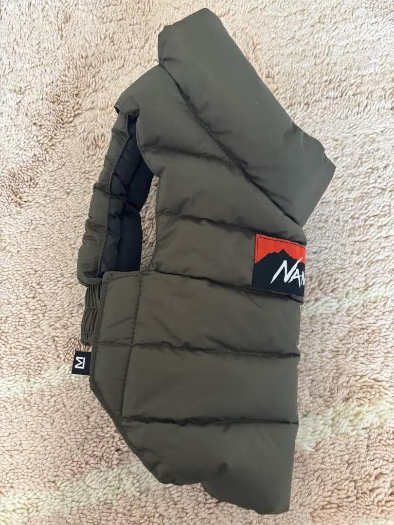 【美品】NANGA ダウンジャケット 犬服 カーキ XS