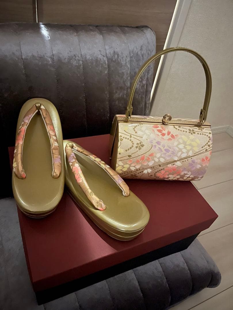 グリーン　ターコイズブルー 振袖　成人式　ショール　髪飾り　草履　バッグ一式