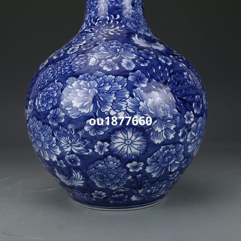 青花万花天球瓶 景徳鎮 陶磁器 装飾品 現代工芸品 美術品 置物