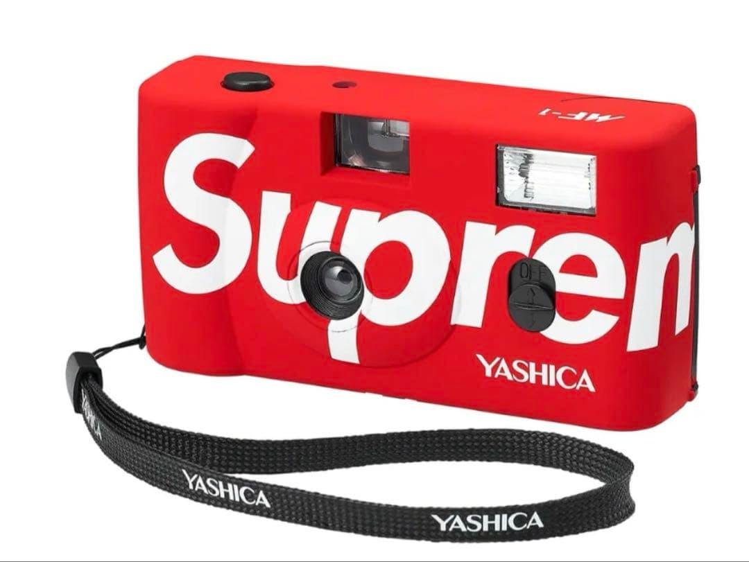 YASHICA Supreme フィルムカメラ レッド