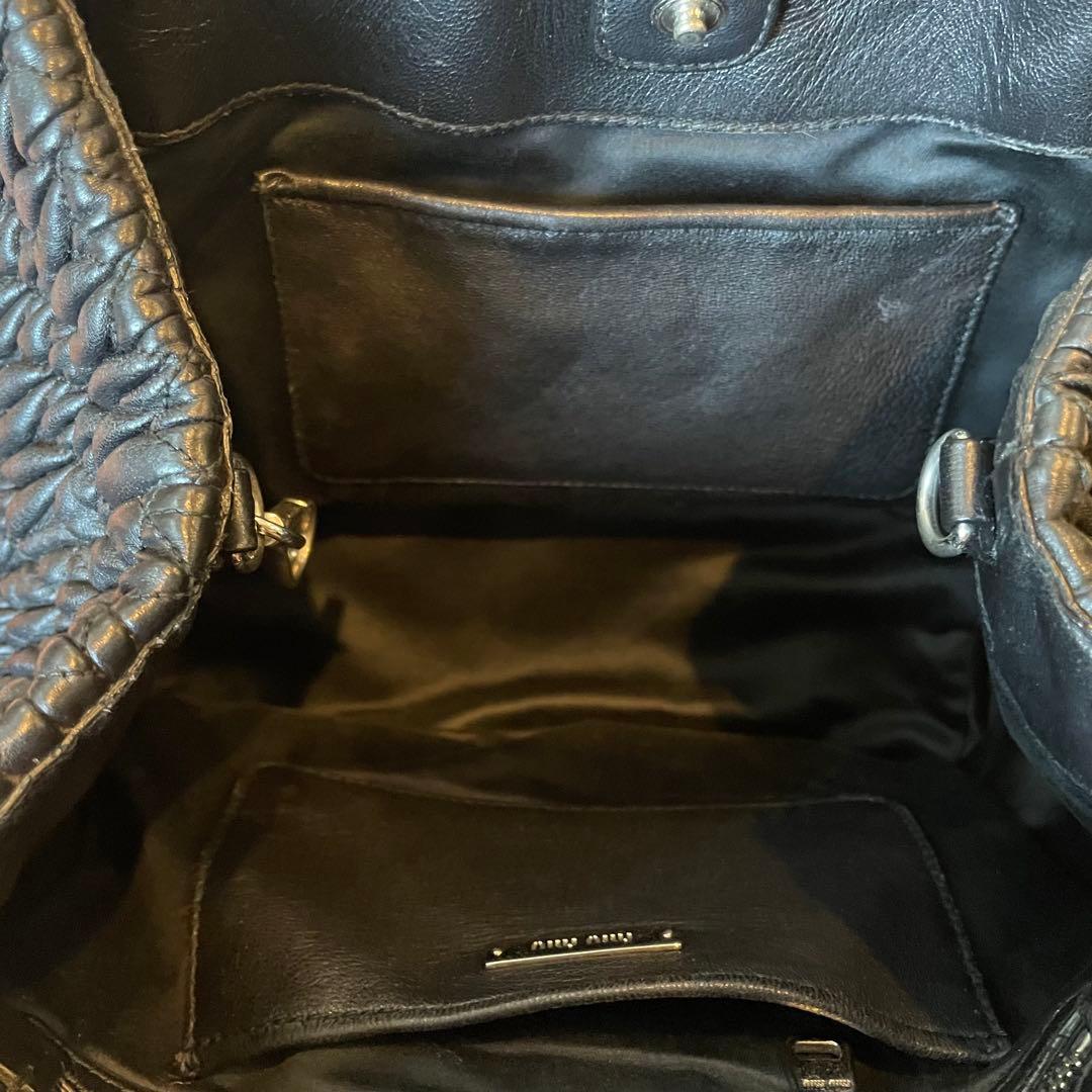 ミュウミュウ　ナッパクリスタル　ハンドバッグ　ショルダー　ブラック