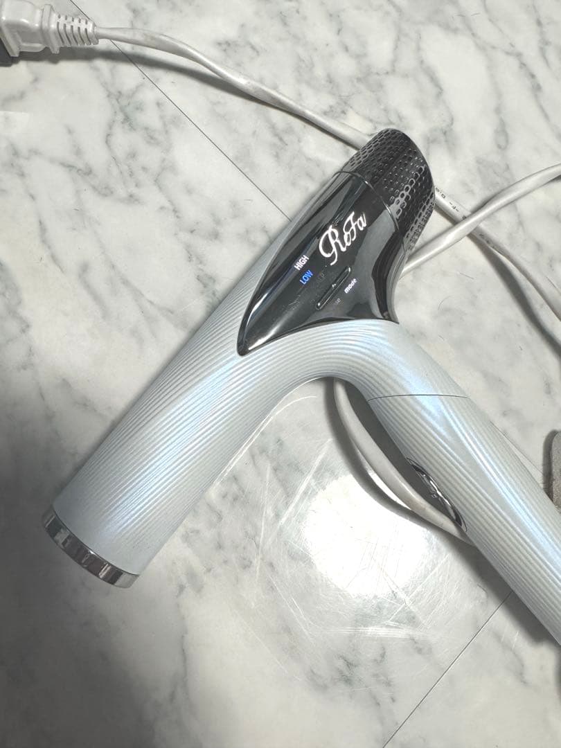 リファ ホワイト ドライヤー