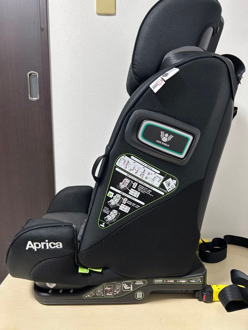 アップリカ ジュニアシート フォームフィット チャイルドシート