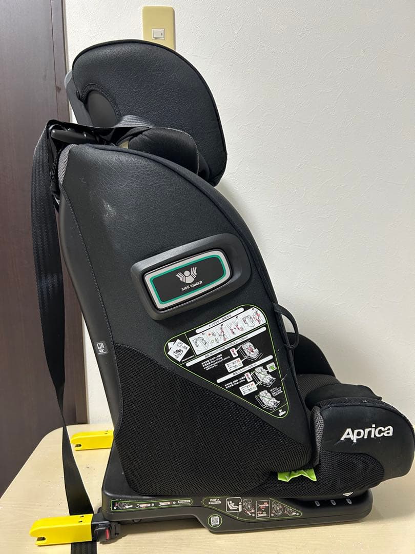 アップリカ ジュニアシート フォームフィット チャイルドシート