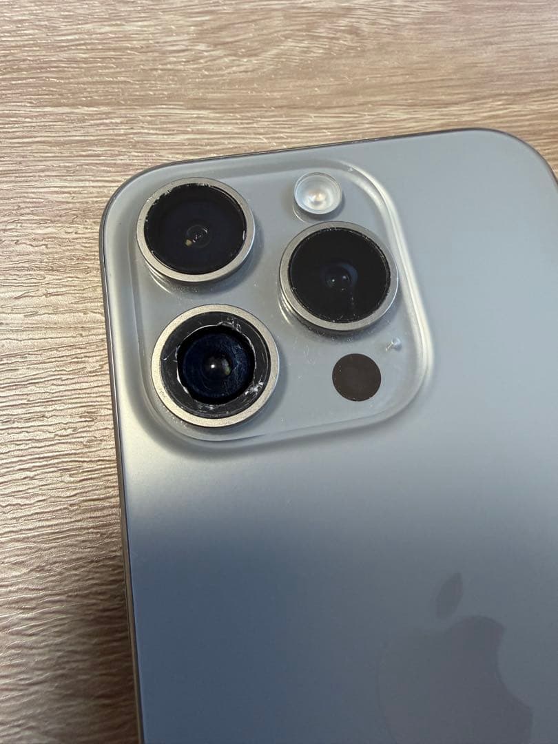 iPhone 15 Pro 256GB カメラレンズ割れあり 動作確認済 箱あり