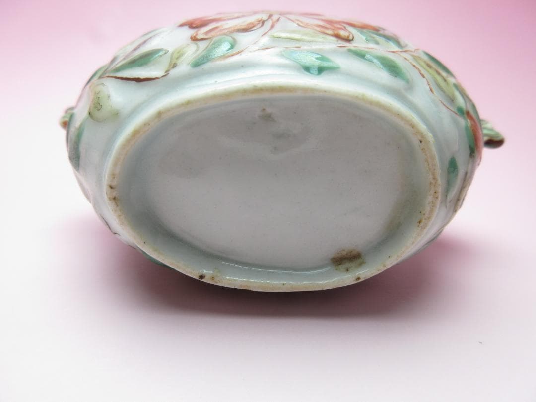 蝶彫刻 火屋 陽刻 花紋 古い 香炉 E90918