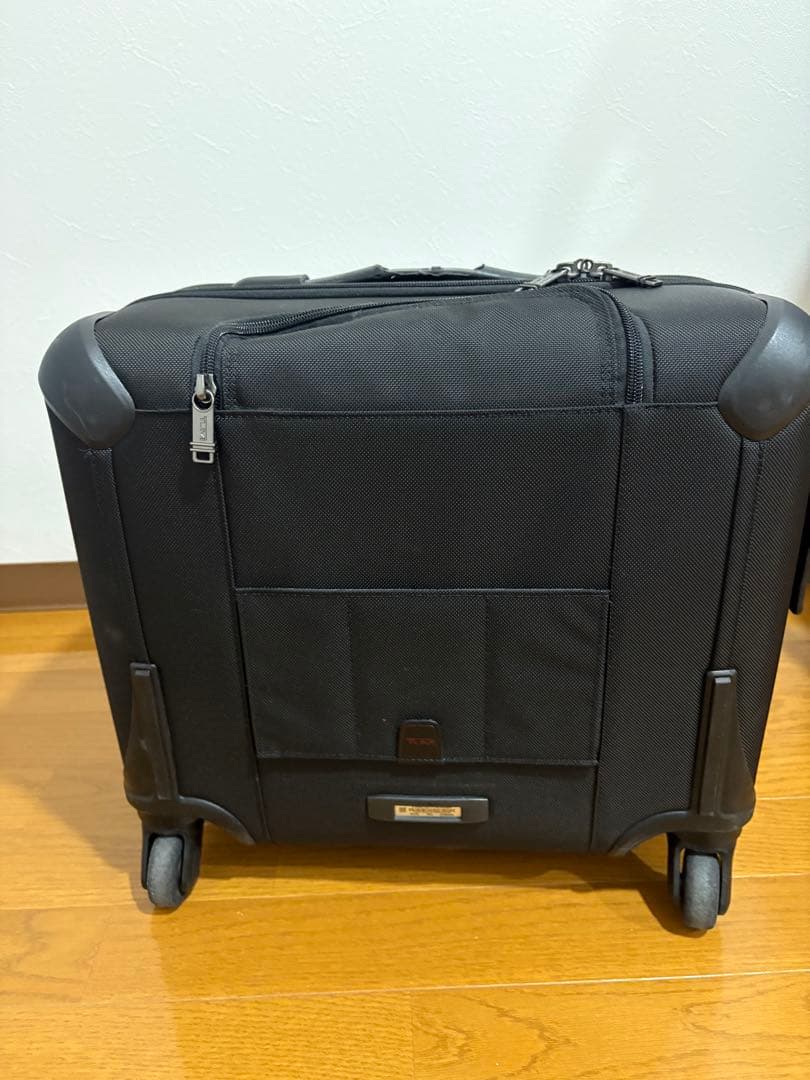 TUMI ブラック ナイロン キャリーケース 4輪