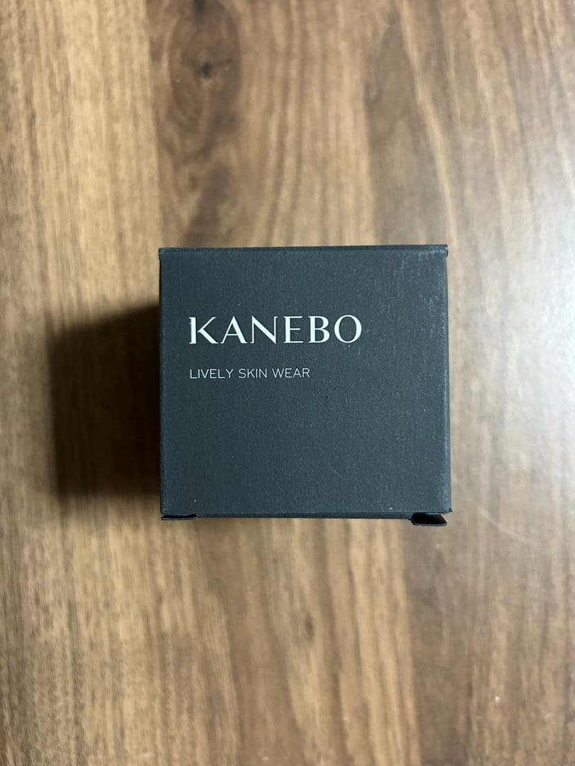 新品未開封　KANEBO カネボウ ライブリースキンウェアⅡ 125