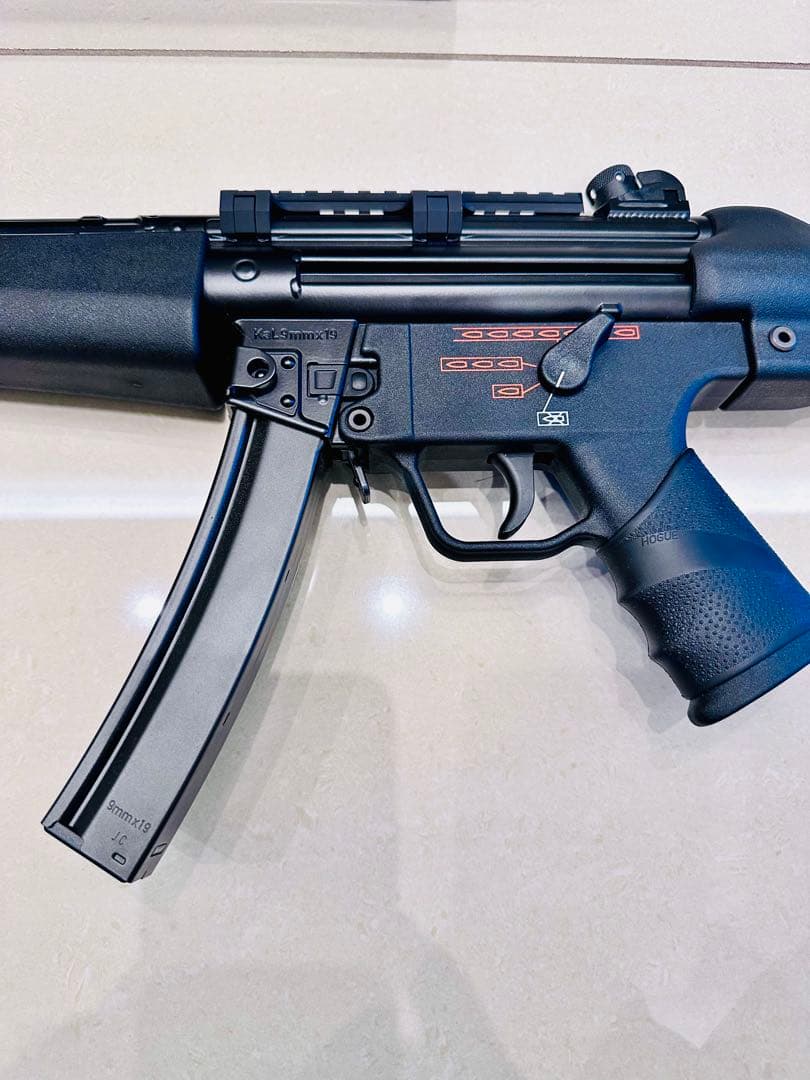東京マルイ 次世代電動ガンMP5A5 A4仕様カスタム 室内展示のみ
