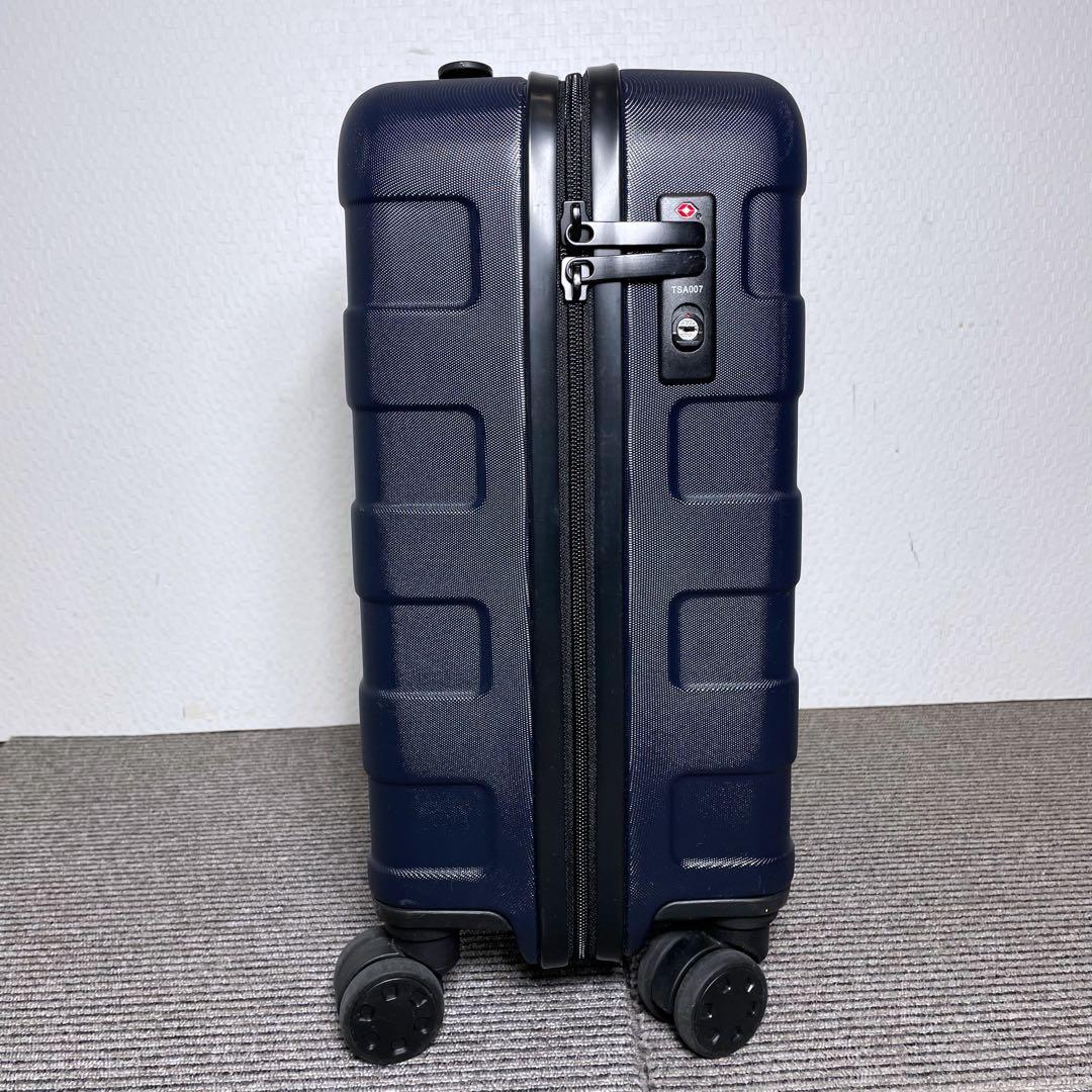 無印良品 バーを自由に調節できる ハードキャリーケース 20L 機内持込可能