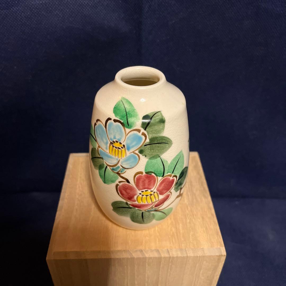 一輪差し／尚泉造／椿絵