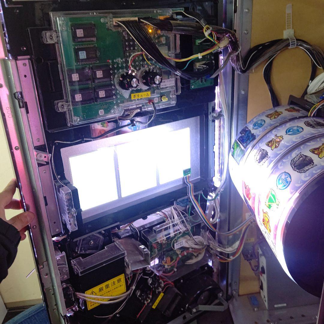 パチスロ 創聖のアクエリオン2 アミューズメント用 カプセル払い出し