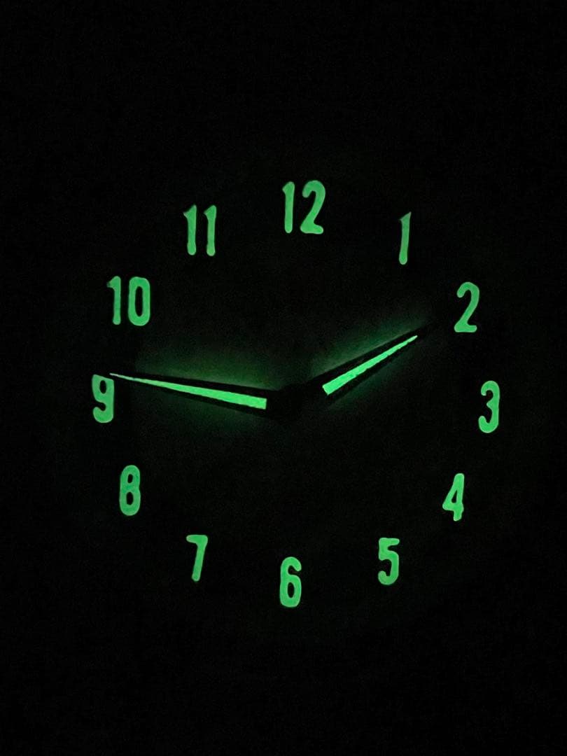 SEIKO CORONA 古くて重い目覚まし時計　Black と Beige 箱