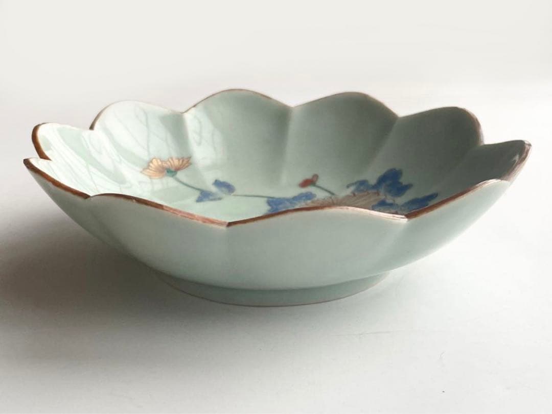 骨董　アンティーク　柿右衛門青磁　青磁色絵　菊図　輪花縁　膾皿　なます皿　菊花皿