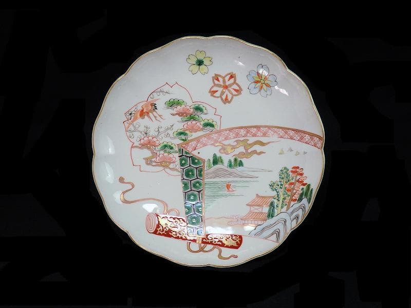 古伊万里　色絵　飛鶴に桜花紋　巻物の図　８寸皿　A571AS-fbku