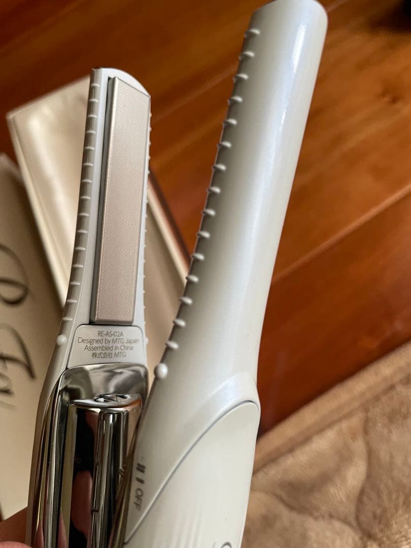 refa ストレートヘアアイロン