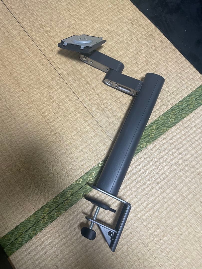 BENQ モニターアーム