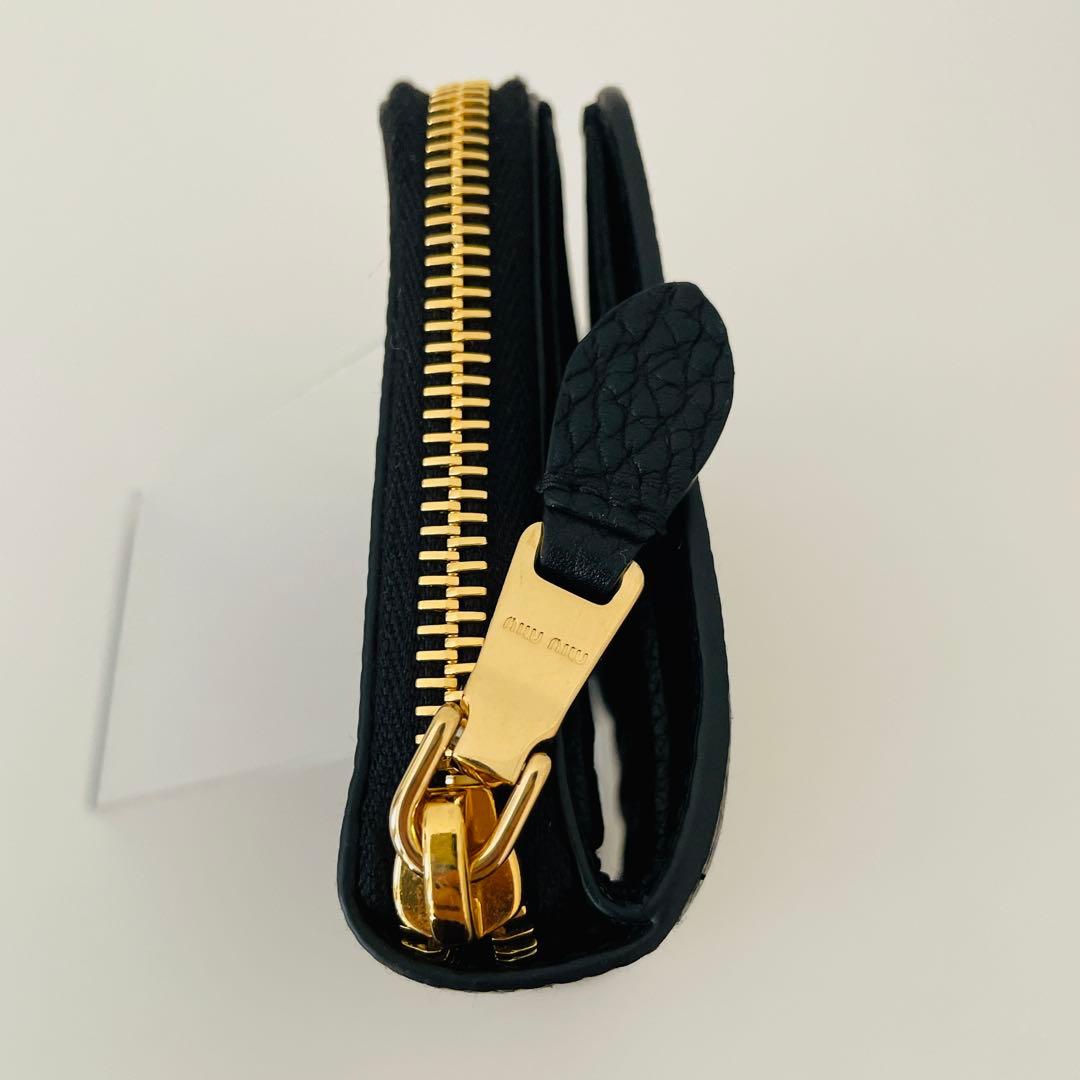 MIU MIU ミュウミュウ レザー 2つ折り財布 ブラック