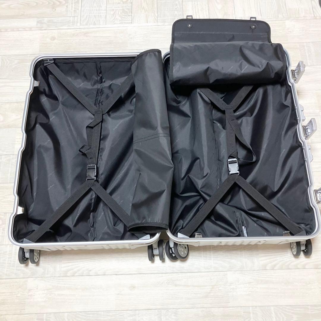 極美品　メルセデスベンツ　アルミスーツケース　65L 非売品