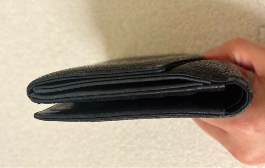 ト*ム様 シャネル　二つ折り財布　キャビアスキン　黒