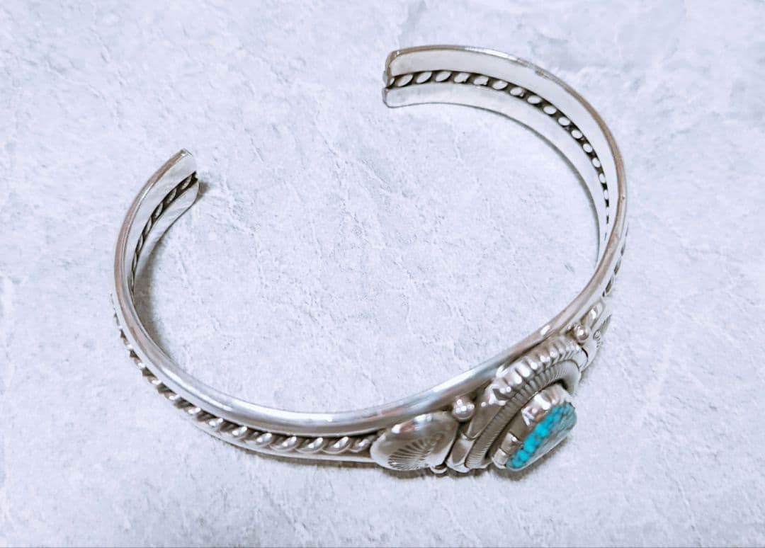 最終値下げ！！ターコイズ　シルバー　バングル
