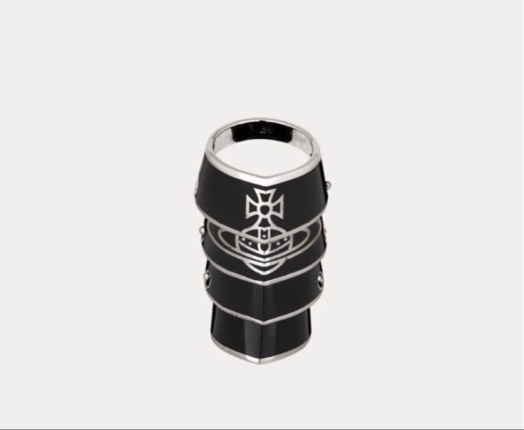 新品未使用品　NANA ARMOUR RING vivienne 黒S