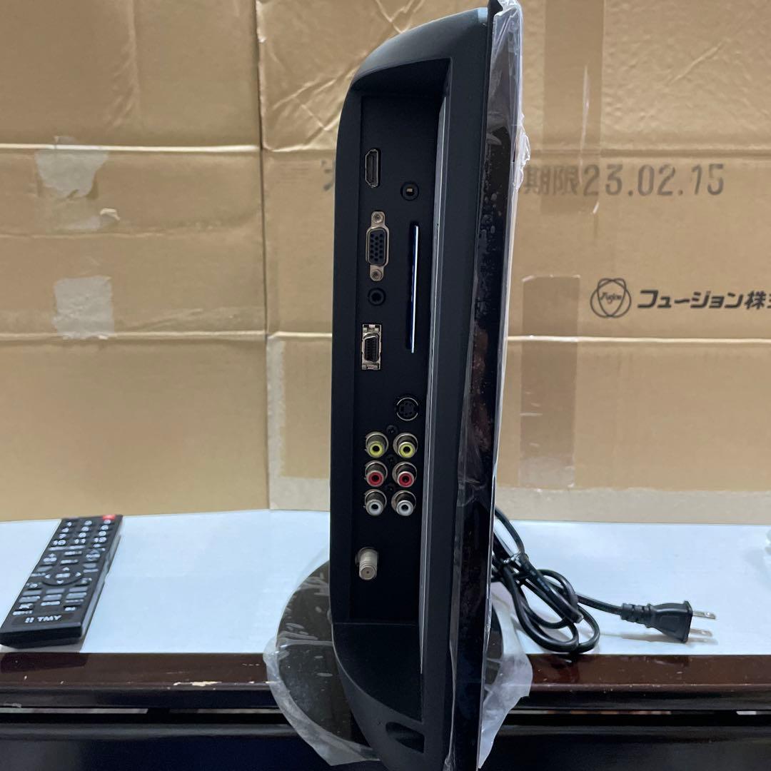 【未使用に近い】VERINI液晶デジタルテレビ16V型 購入時シールカバー付