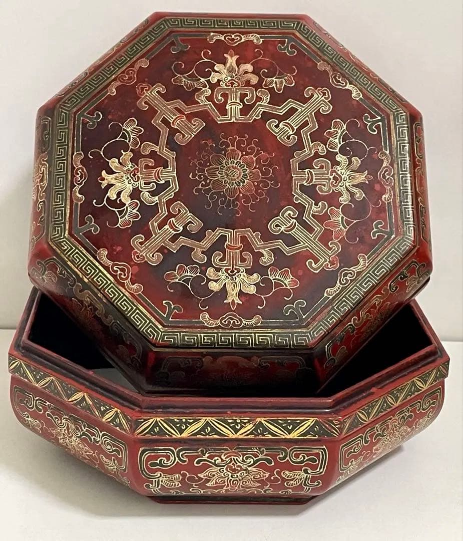 清时代 吉祥文漆絵 八角盒子 乾隆年 蓋付き アンティーク中国 骨董品