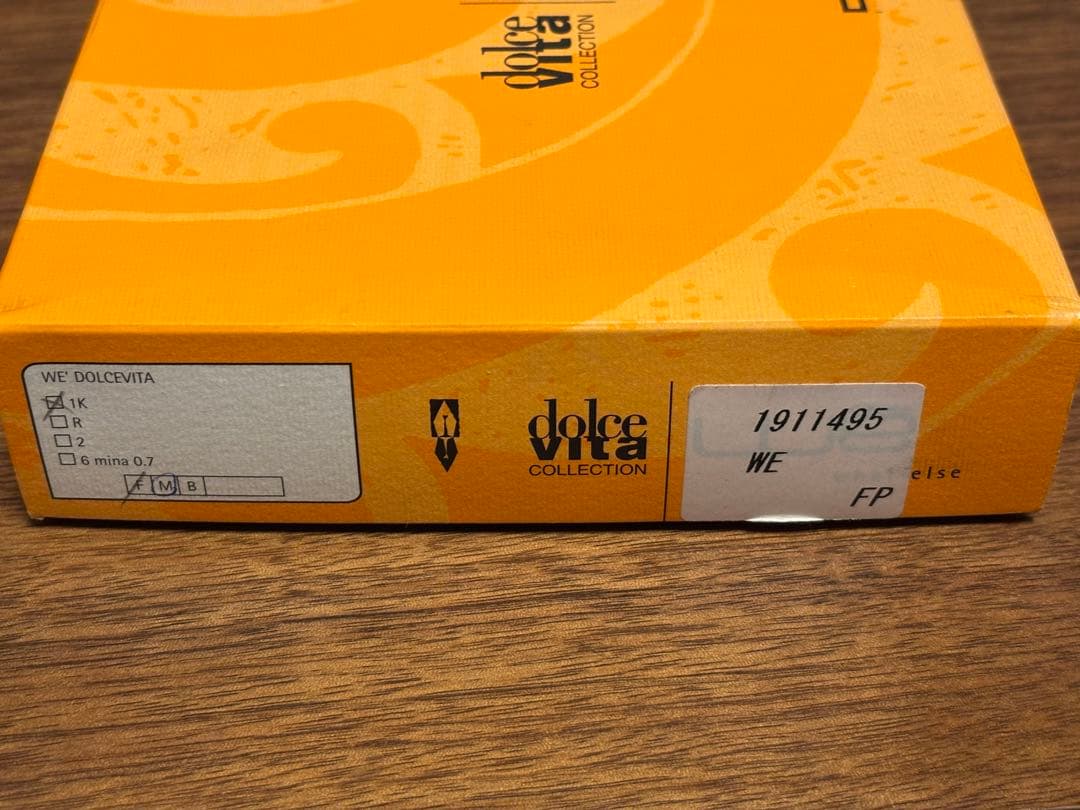 デルタ ウェイ ドルチェビータ　DELTA We 万年筆