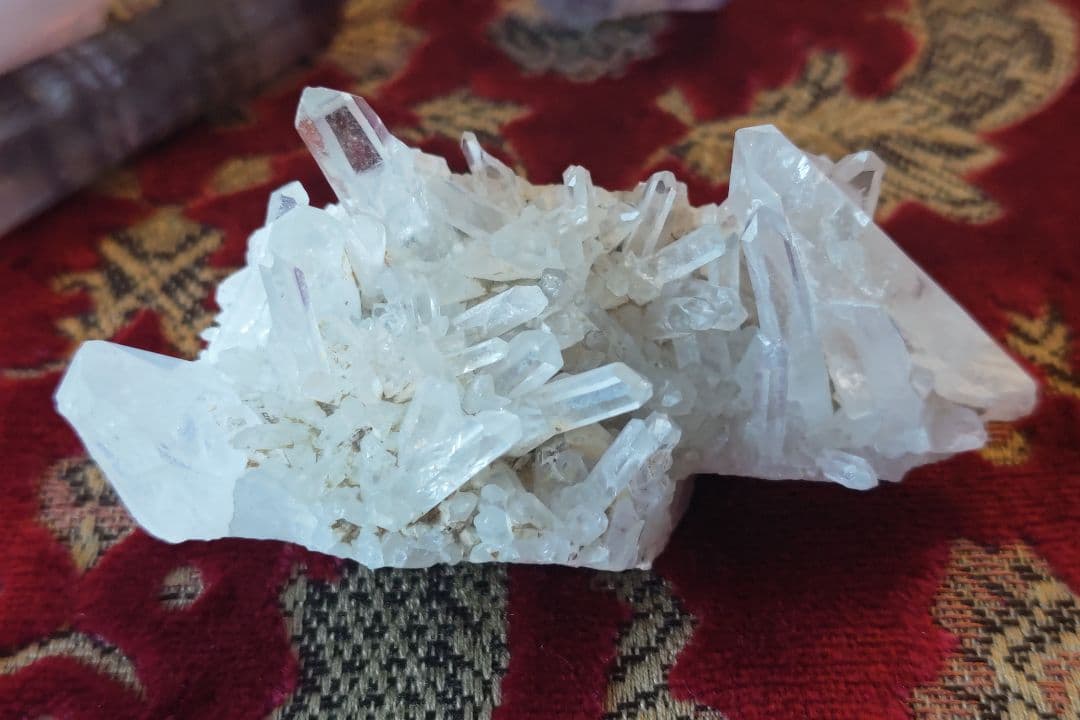 水晶クラスタークリスタル浄化虹入りレインボー